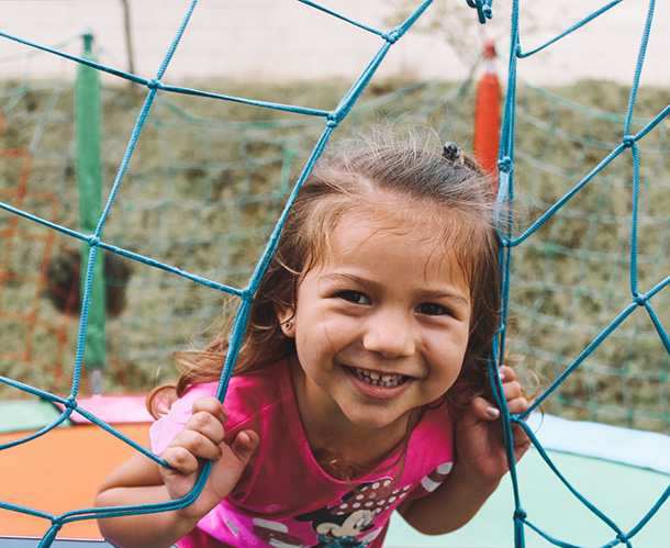 丙綸高強(qiáng)絲，丙綸空變絲，滌綸空變絲，丙綸織帶，泰興市宏洋新材料科技有限公司